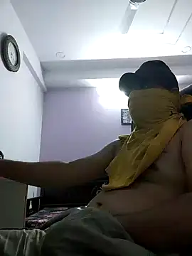 noonekinghere online show from March 31, 11:40 pm