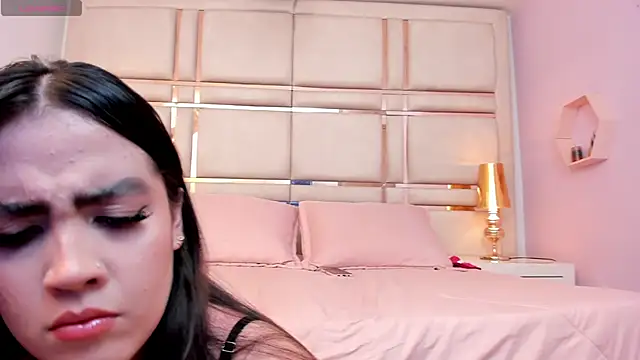 PaulinaFerraro online show from April 6, 7:59 pm