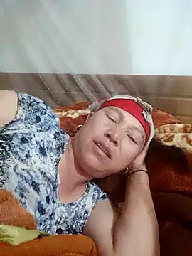 Snapshot of jikey-bibi chatting on April 23, 12:29 pm jikey-bibi online show from April 23, 12:29 pm
