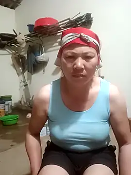 Snapshot of jikey-bibi chatting on May 13, 9:11 pm jikey-bibi online show from May 13, 9:11 pm