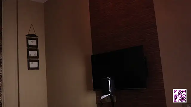 MellowEva online show from April 15, 7:58 pm