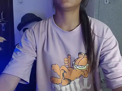Nora81 online show from April 18, 4:20 pm