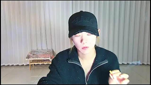 Snapshot of wumei-001 chatting on April 20, 11:17 pm wumei-001 online show from April 20, 11:17 pm
