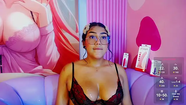 Snapshot of Alaia_Russo chatting on April 5, 7:53 pm Alaia Russo online show from April 5, 7:53 pm