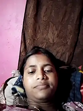Snapshot of Payel_1 chatting on June 28, 5:52 pm Payel 1 online show from June 28, 5:52 pm