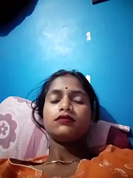 Snapshot of Payel_1 chatting on May 13, 11:23 pm Payel 1 online show from May 13, 11:23 pm