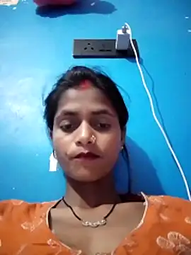 Snapshot of Payel_1 chatting on May 17, 10:26 am Payel 1 online show from May 17, 10:26 am
