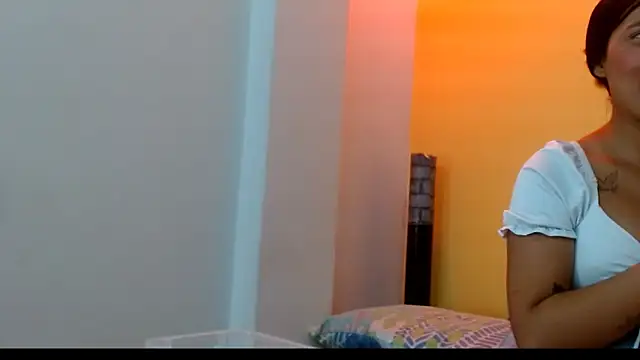 18dulcegatita online show from April 1, 7:44 pm