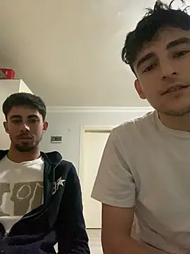 youmeloveyou online show from March 31, 7:38 pm