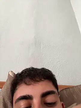 youmeloveyou online show from April 7, 9:22 am