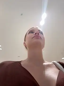 Girl-Mia online show from June 3, 4:57 am