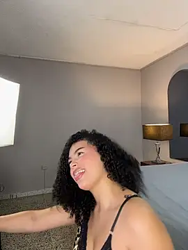 LuxyLux  online show from April 1, 12:02 am