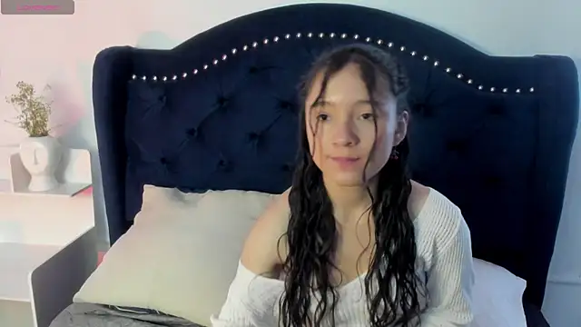 Honney Bunny18 online show from April 8, 2:40 pm