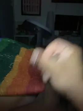 Snapshot of loudoggg chatting on April 1, 8:37 am loudoggg online show from April 1, 8:37 am