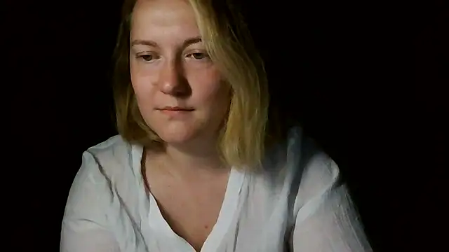 TinaKittyX online show from May 30, 9:53 pm
