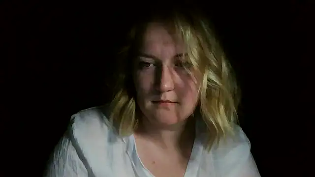 TinaKittyX online show from May 17, 8:42 pm