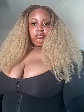 zahiraax online show from April 8, 3:13 pm