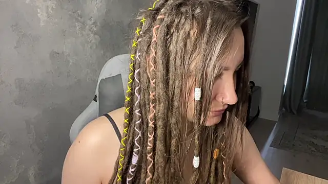 Snapshot of Slatka_torta chatting on April 11, 7:45 am Slatka torta online show from April 11, 7:45 am