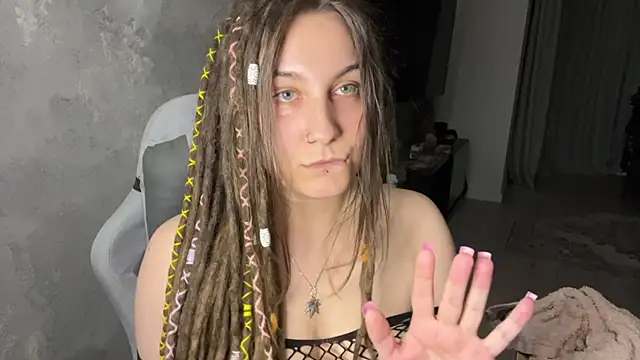 Snapshot of Slatka_torta chatting on April 10, 7:10 pm Slatka torta online show from April 10, 7:10 pm