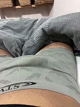 Snapshot of lucasss060 chatting on March 31, 8:33 pm lucasss060 online show from March 31, 8:33 pm