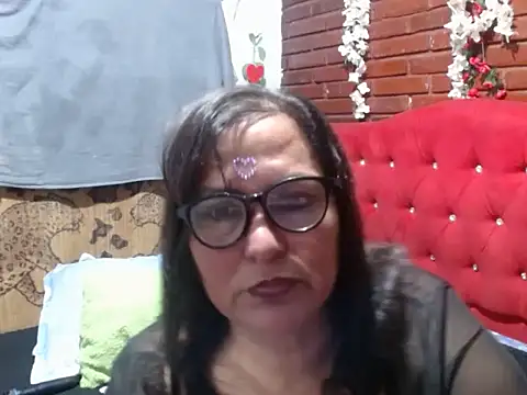kristalmarelyn online show from April 25, 7:11 am
