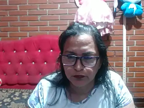kristalmarelyn online show from May 31, 6:08 am