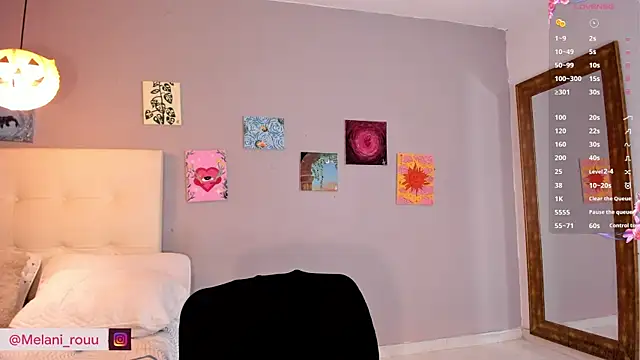 Snapshot of Melaniaa_Roussee chatting on June 6, 2:28 am Melaniaa Roussee online show from June 6, 2:28 am