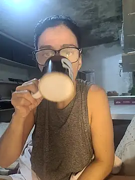 Snapshot of Cristotoza chatting on June 18, 3:38 am Cristotoza online show from June 18, 3:38 am