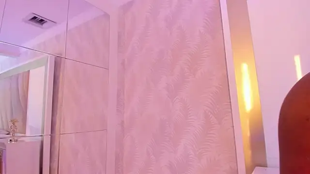EbonyJoyce online show from April 14, 8:36 pm