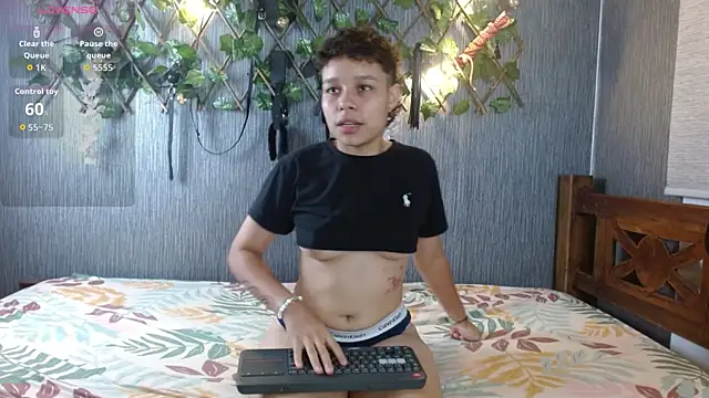 skinny hot girls hard online show from May 2, 2:17 am