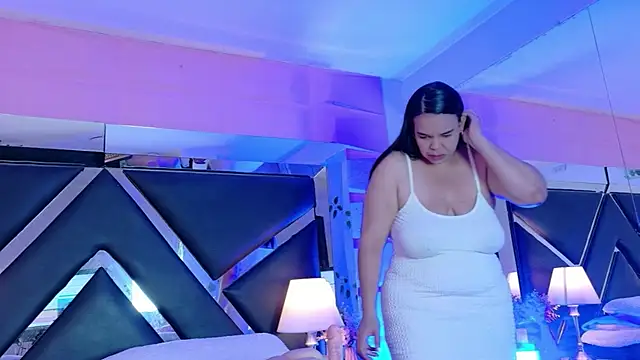 Veronica Nasty  online show from April 17, 7:38 pm