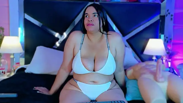 Veronica Nasty  online show from April 8, 7:48 pm