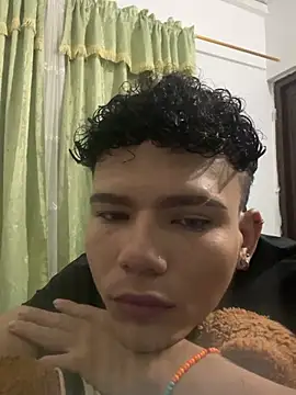 sebascuterouss online show from April 23, 10:44 am