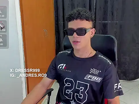 sebascuterouss online show from May 15, 11:30 am