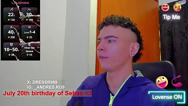 Snapshot of sebascuterouss chatting on July 12, 1:56 pm sebascuterouss online show from July 12, 1:56 pm
