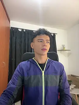 sebascuterouss online show from May 22, 12:03 pm