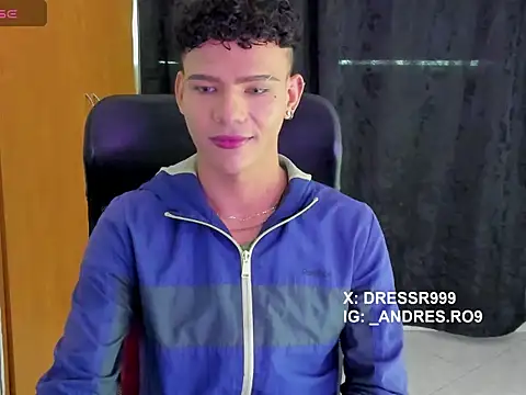 sebascuterouss online show from April 20, 1:24 pm