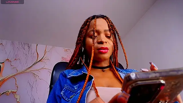 Snapshot of cherry_latiinn19 chatting on May 8, 5:50 pm cherry latiinn19 online show from May 8, 5:50 pm