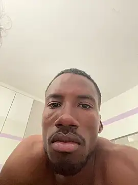 INTRUDERS20 online show from April 18, 1:46 pm