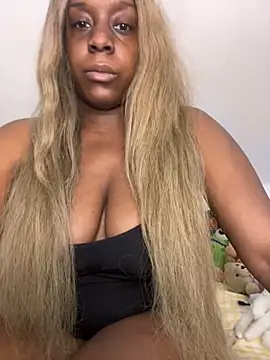 annelise rouj online show from April 2, 7:09 pm