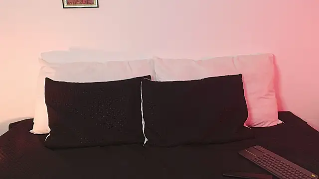 nyxmurtualer666 online show from May 2, 3:34 am