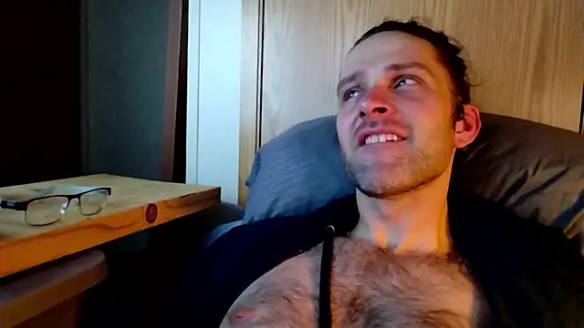 barebearstudio online show from April 2, 1:51 pm