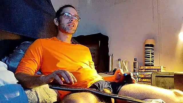 barebearstudio online show from April 13, 10:47 pm