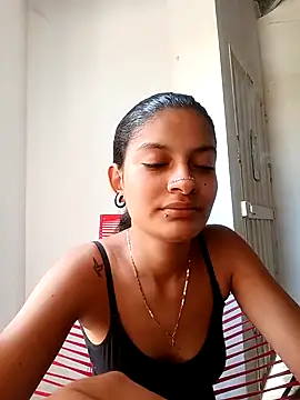 Lyra Siren online show from April 19, 4:41 pm