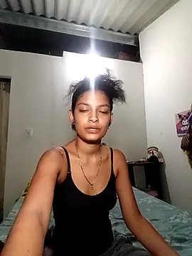 Lyra Siren online show from April 9, 2:02 am