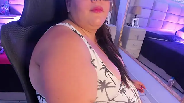 AbbyRogers1 online show from May 24, 4:34 am