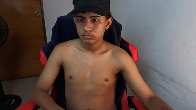 darknigthx online show from April 2, 4:08 am