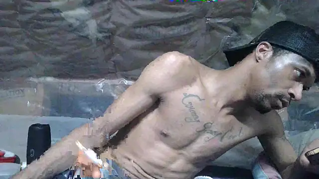 Snapshot of JRNBLU44 chatting on April 24, 10:12 pm JRNBLU44 online show from April 24, 10:12 pm