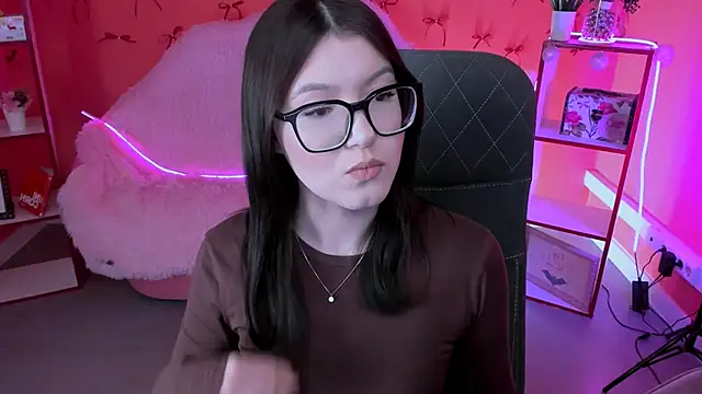 JennyGibson online show from May 11, 2:45 pm
