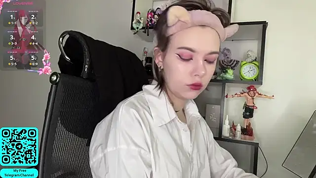 MadalynNosel online show from July 8, 7:09 am